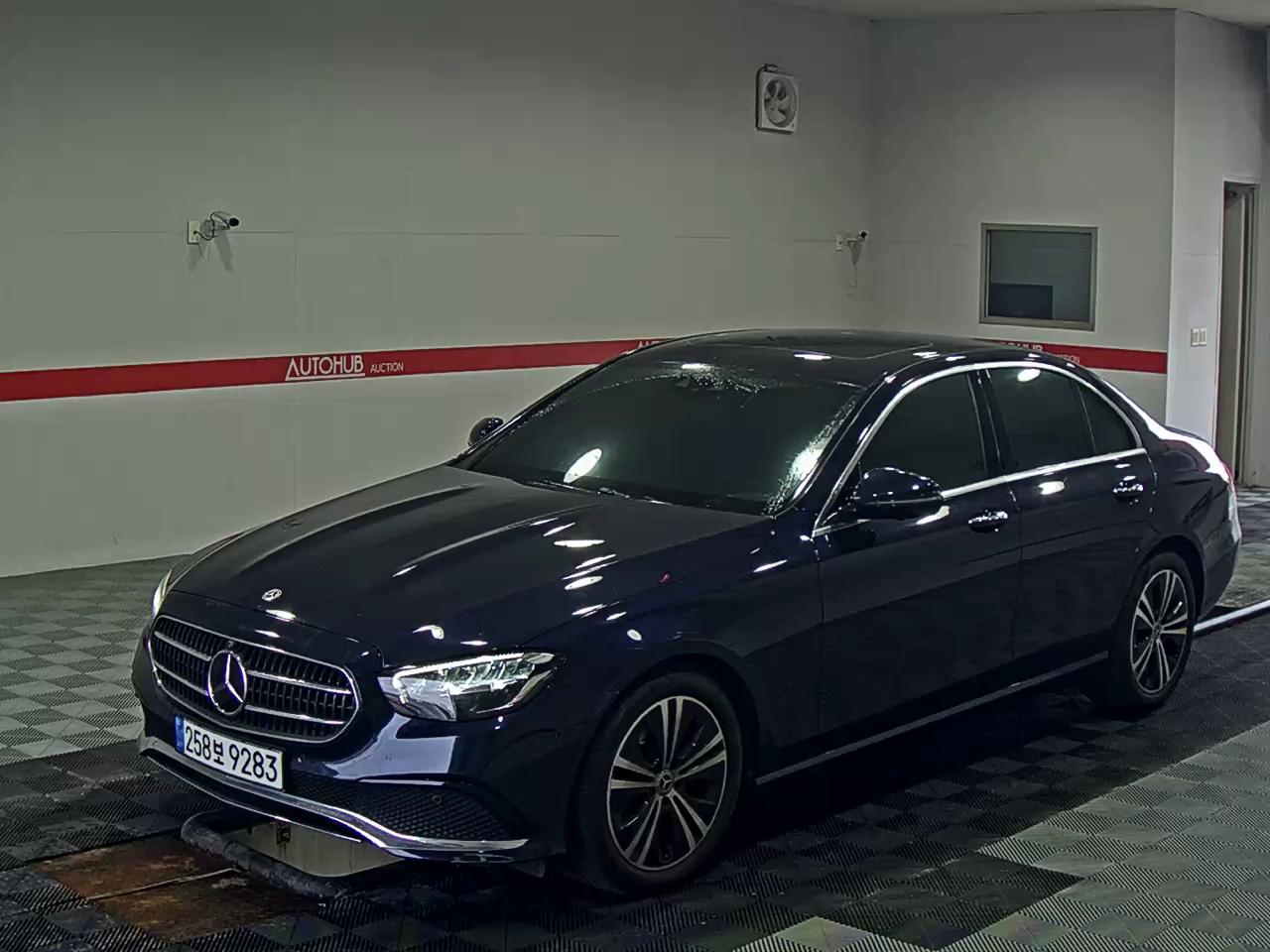 MERCEDES-BENZ CLASS (5TH GEN) E250 AVANTGARDE