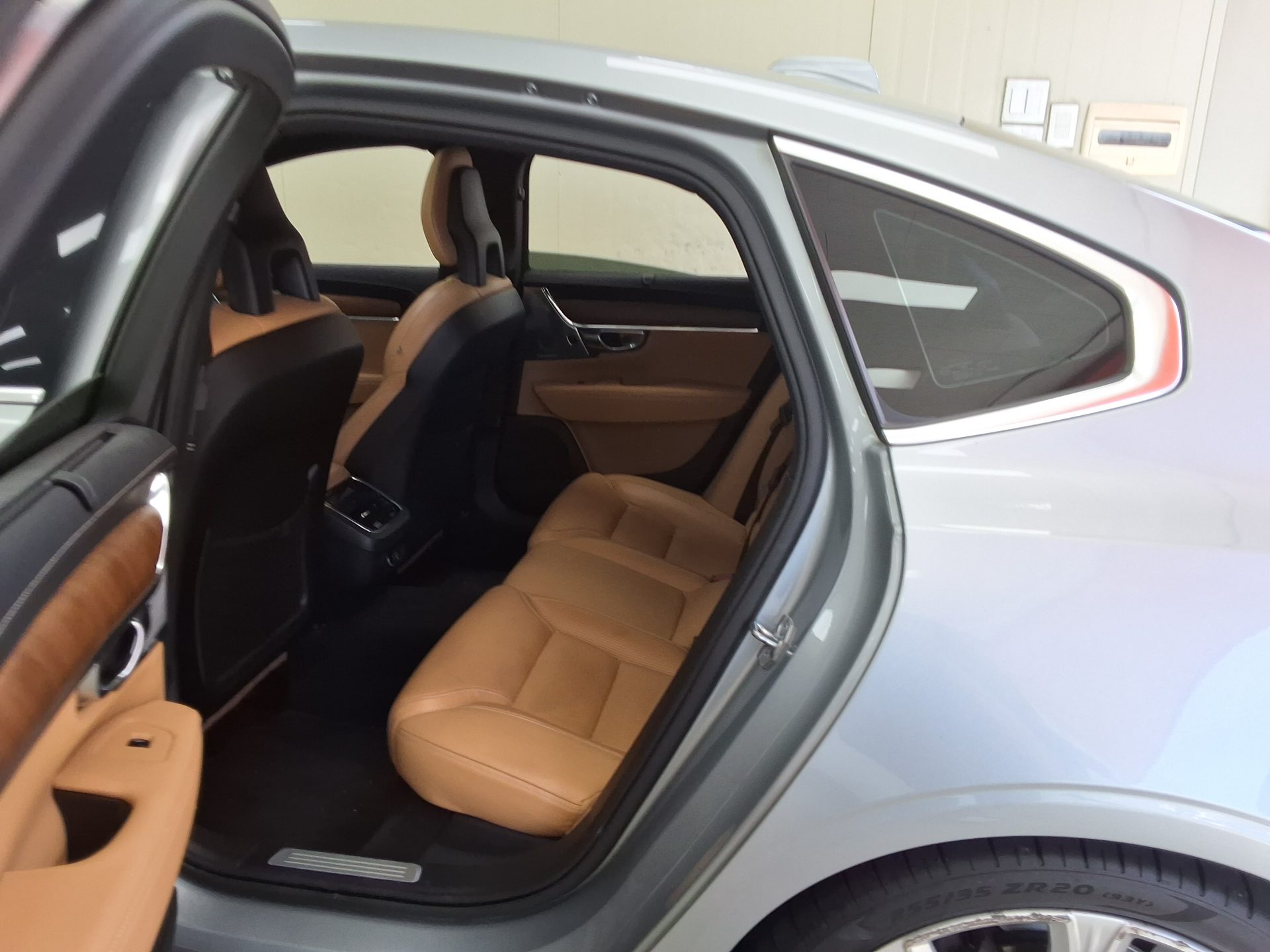 2018 - volvo s90