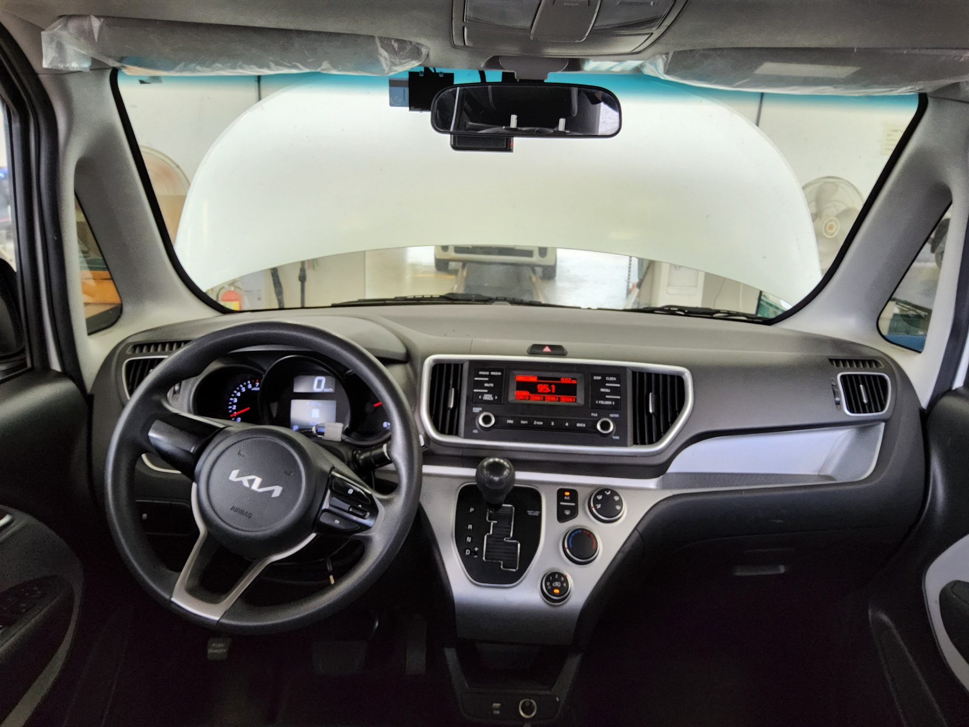 2022 - kia ray