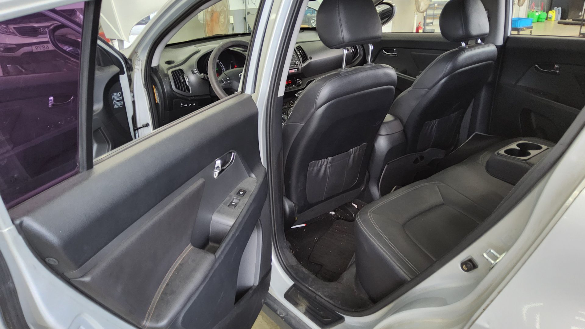 2012 - kia sportage