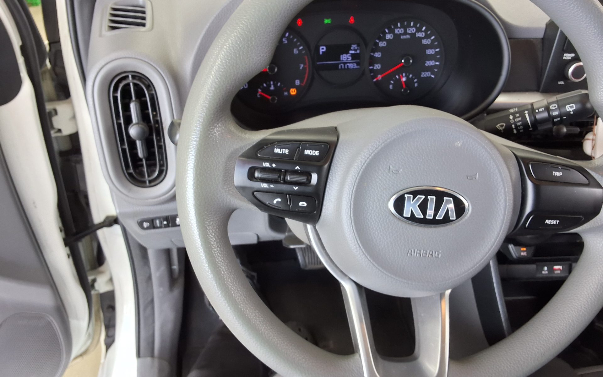 2019 - kia morning