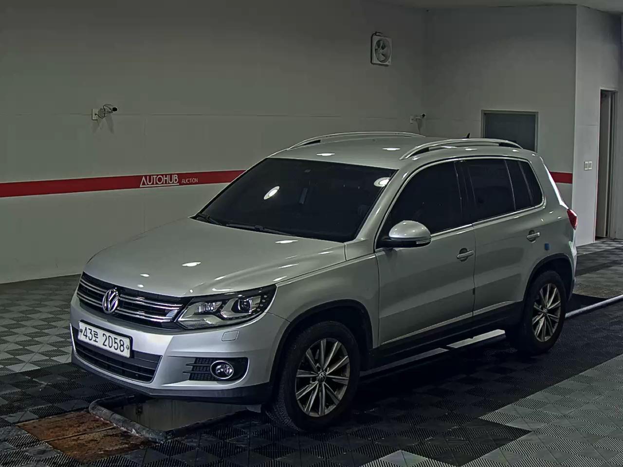 VOLKSWAGEN TIGUAN TDI BLUEMOTION