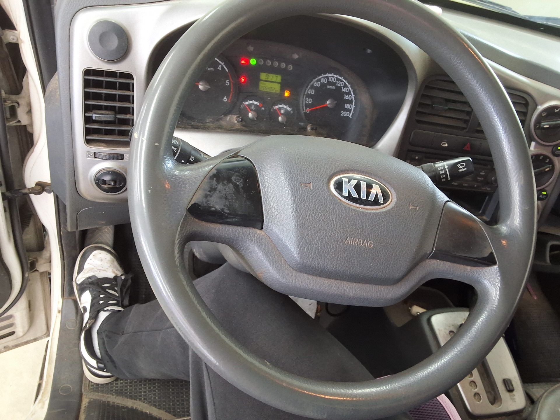 2015 - kia bongo