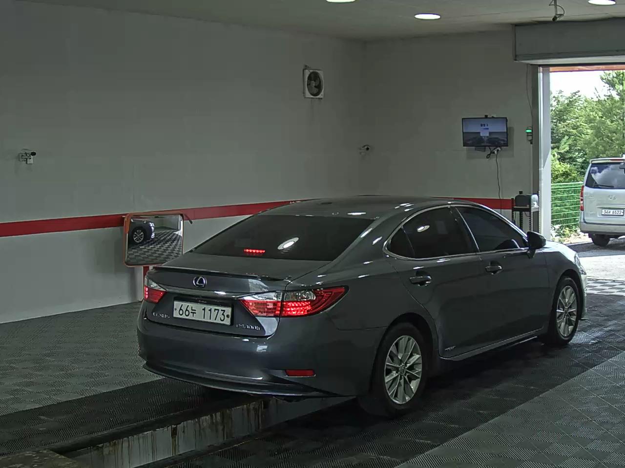 2013 - lexus es