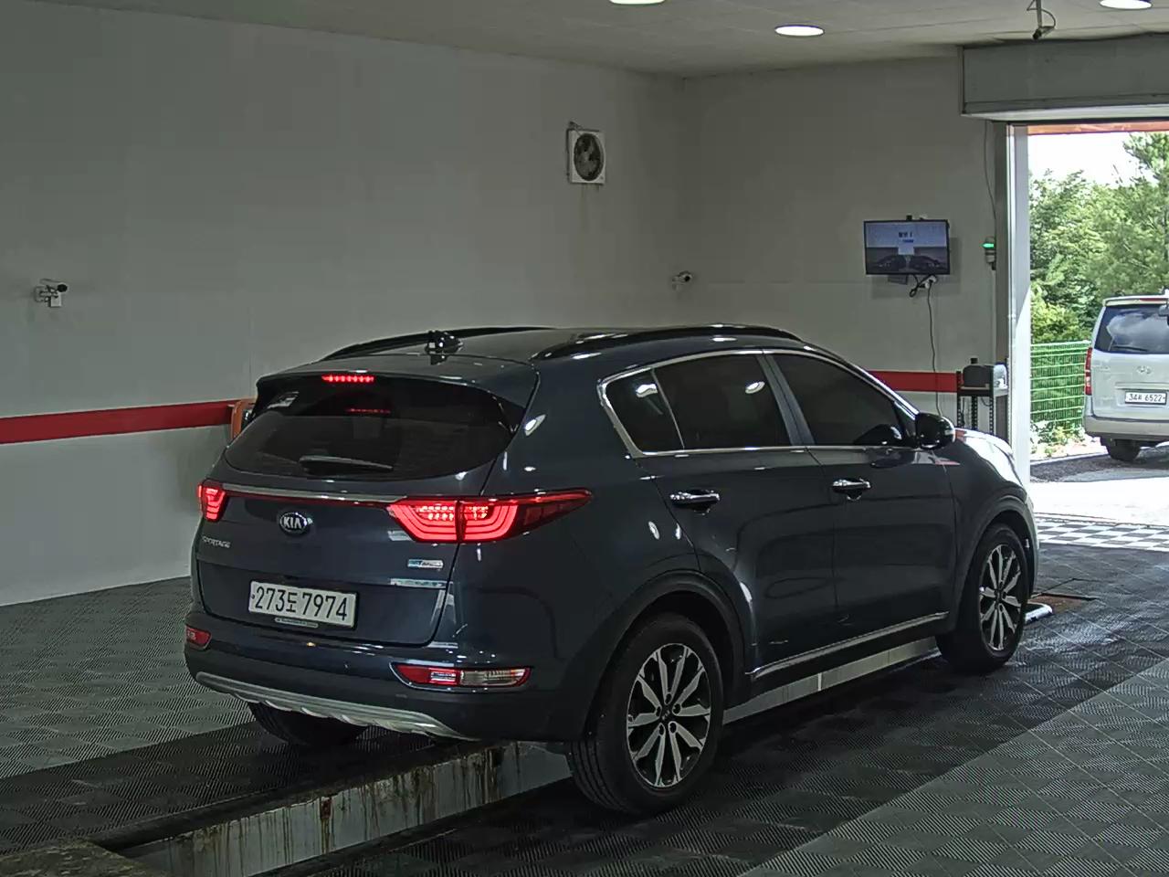 2018 - kia sportage