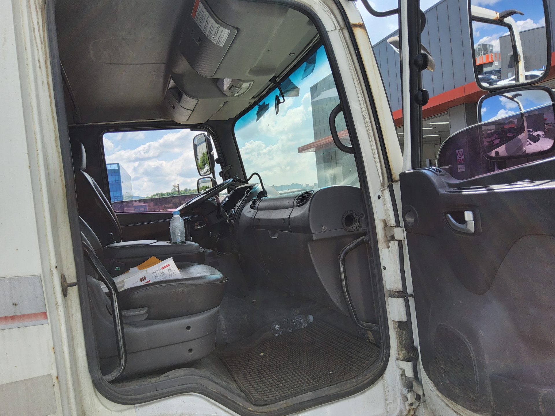 2014 - hyundai truck
