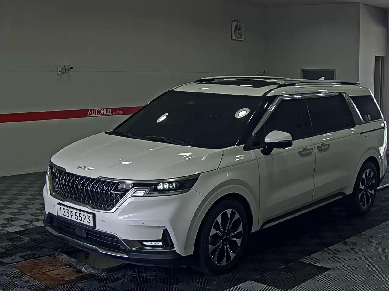KIA CARNIVAL (KA4)