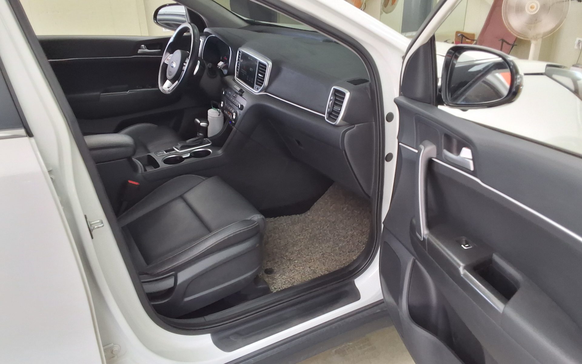 2020 - kia sportage
