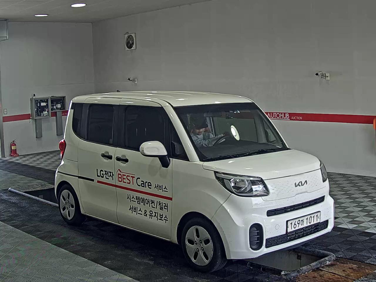 2022 - kia ray