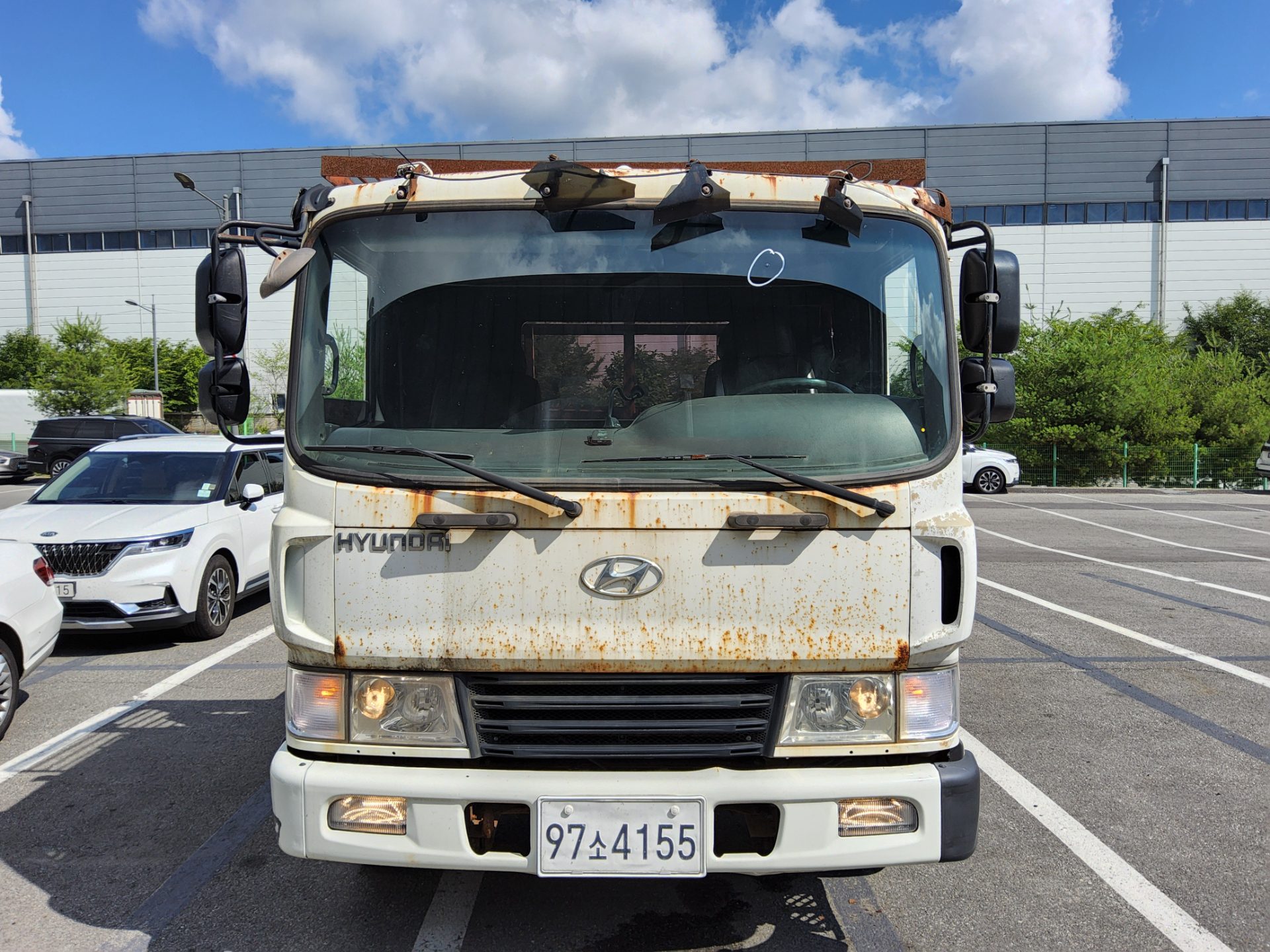 2014 - hyundai truck