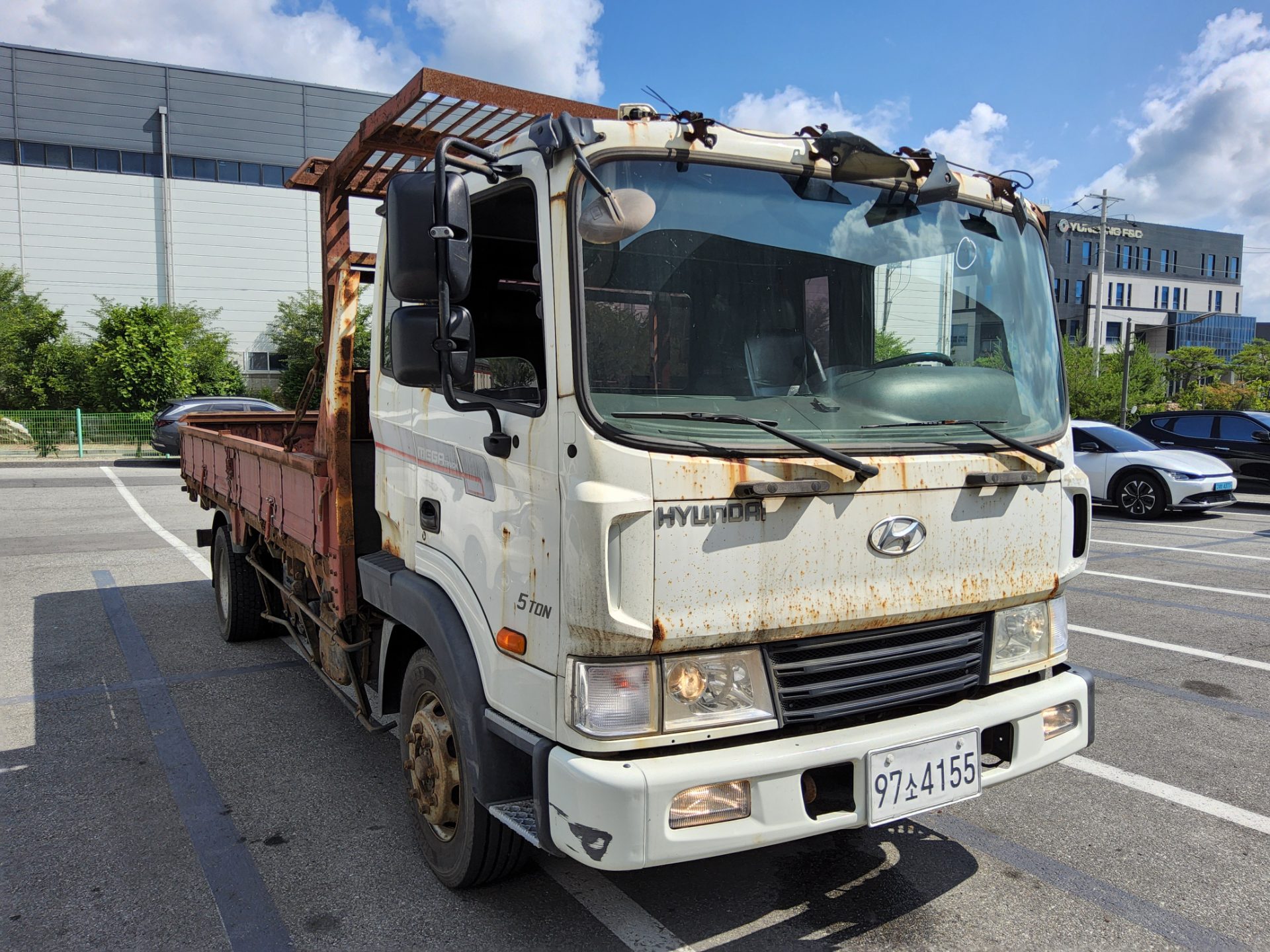 2014 - hyundai truck