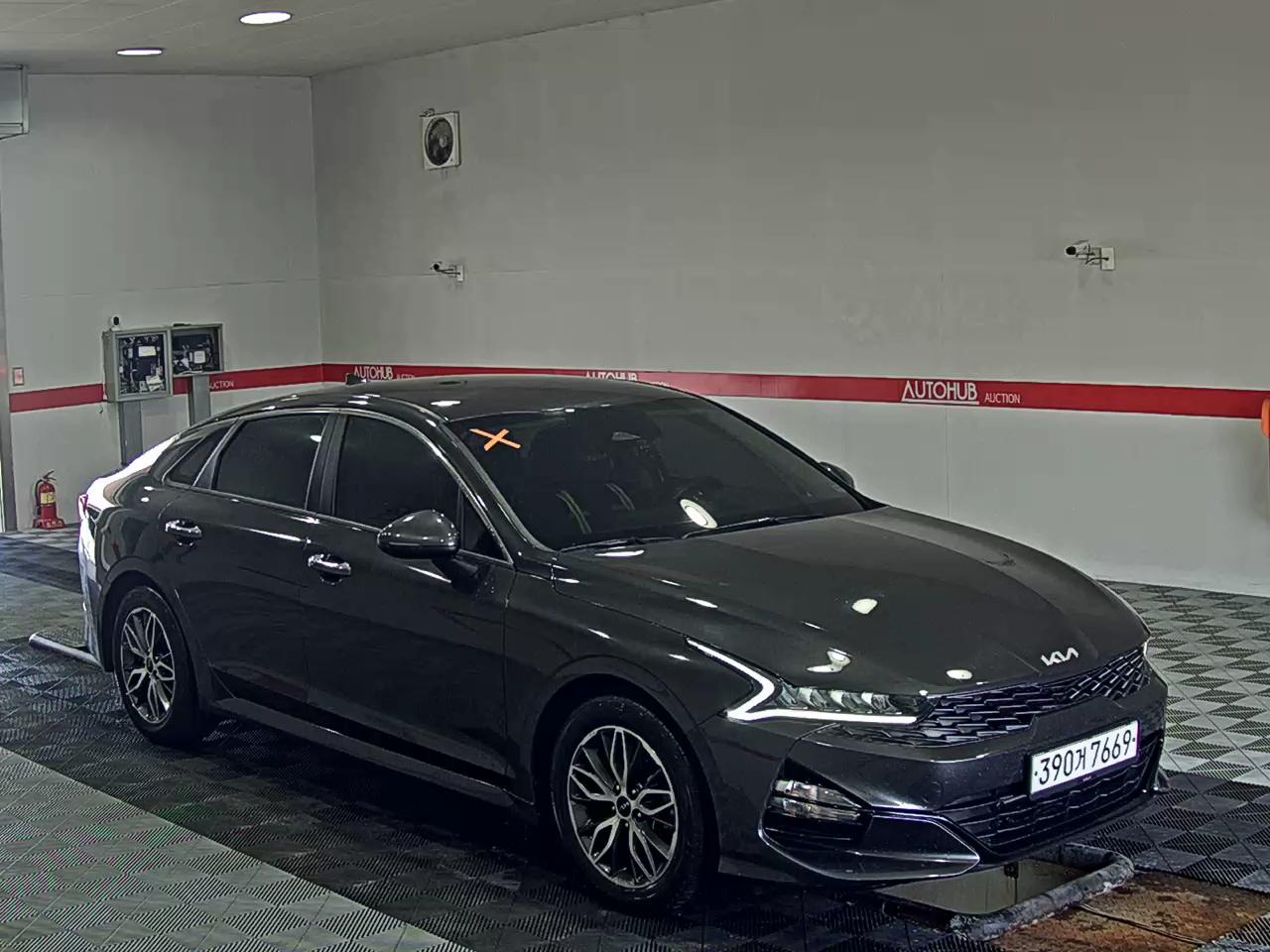 2022 - kia k5