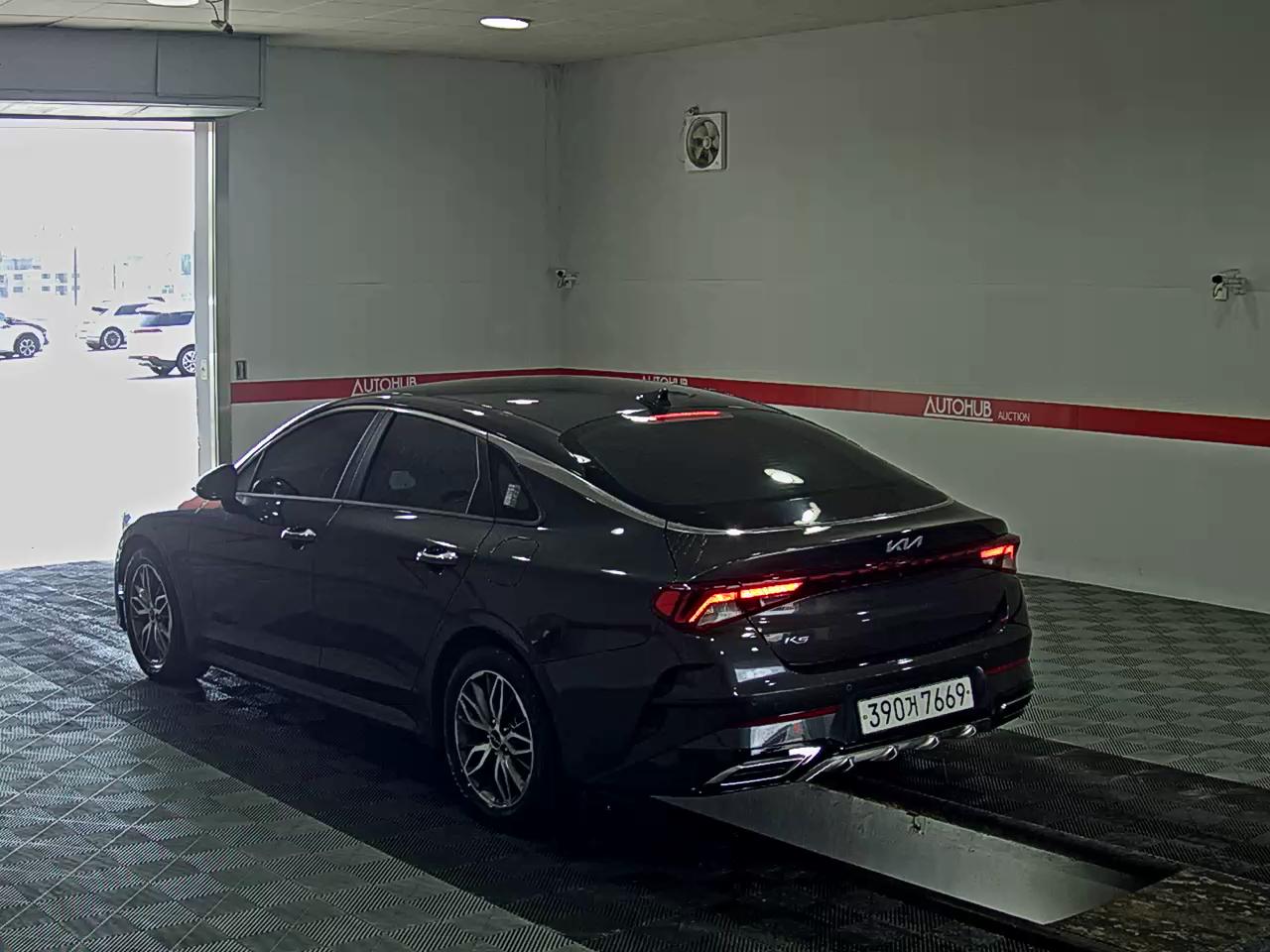 2022 - kia k5