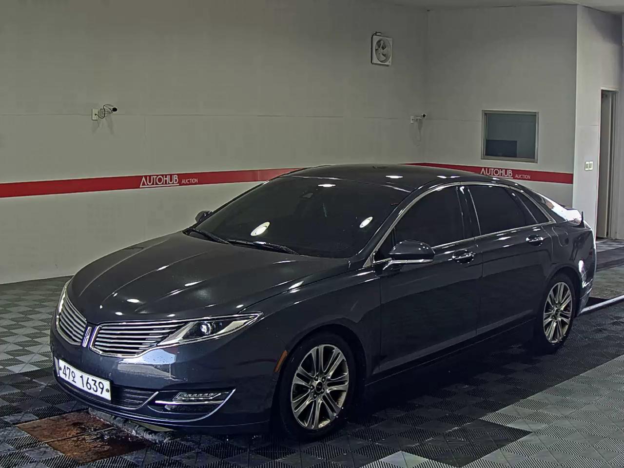 LINCOLN MKZ FWD(101A)