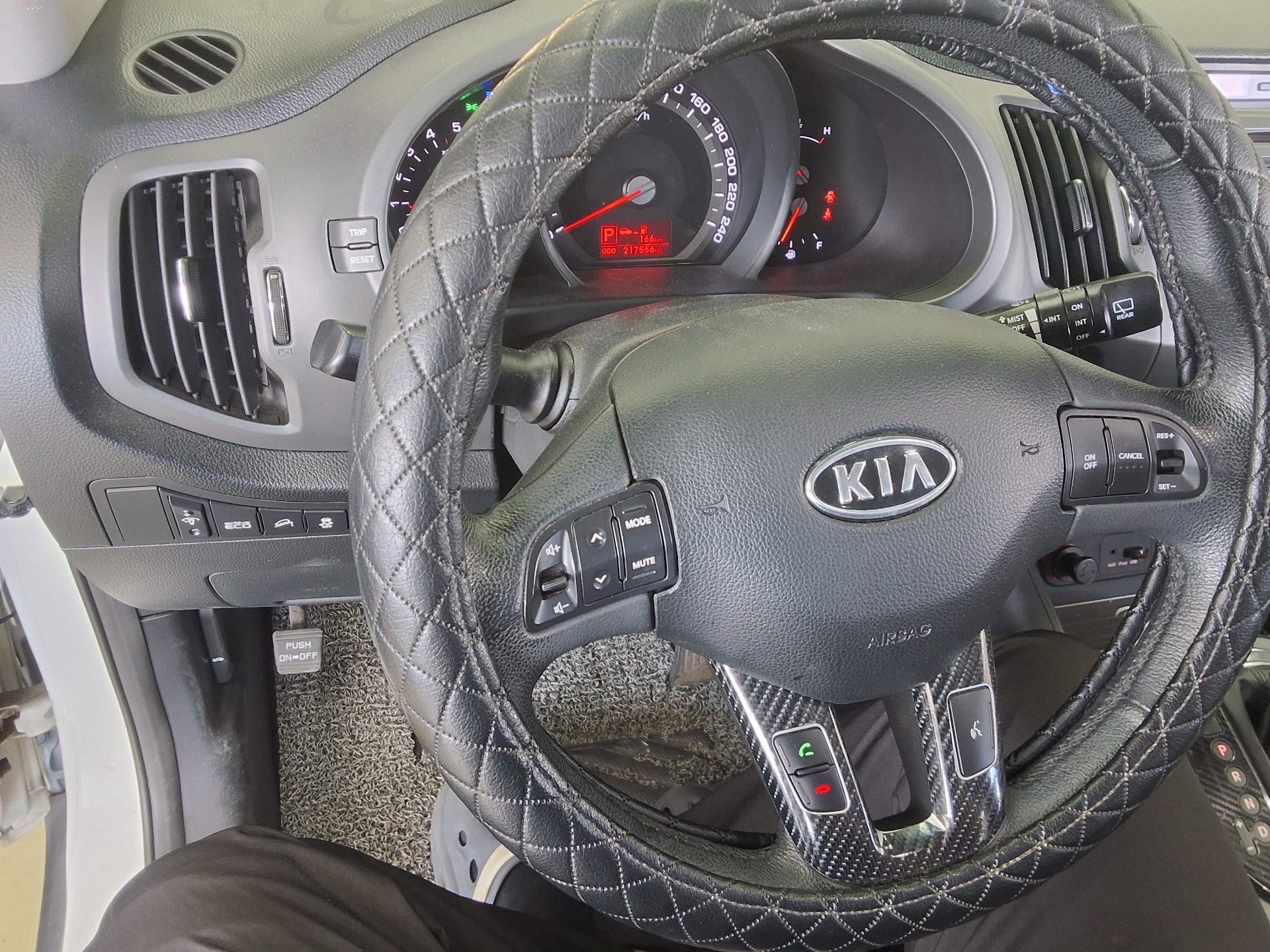 2012 - kia sportage