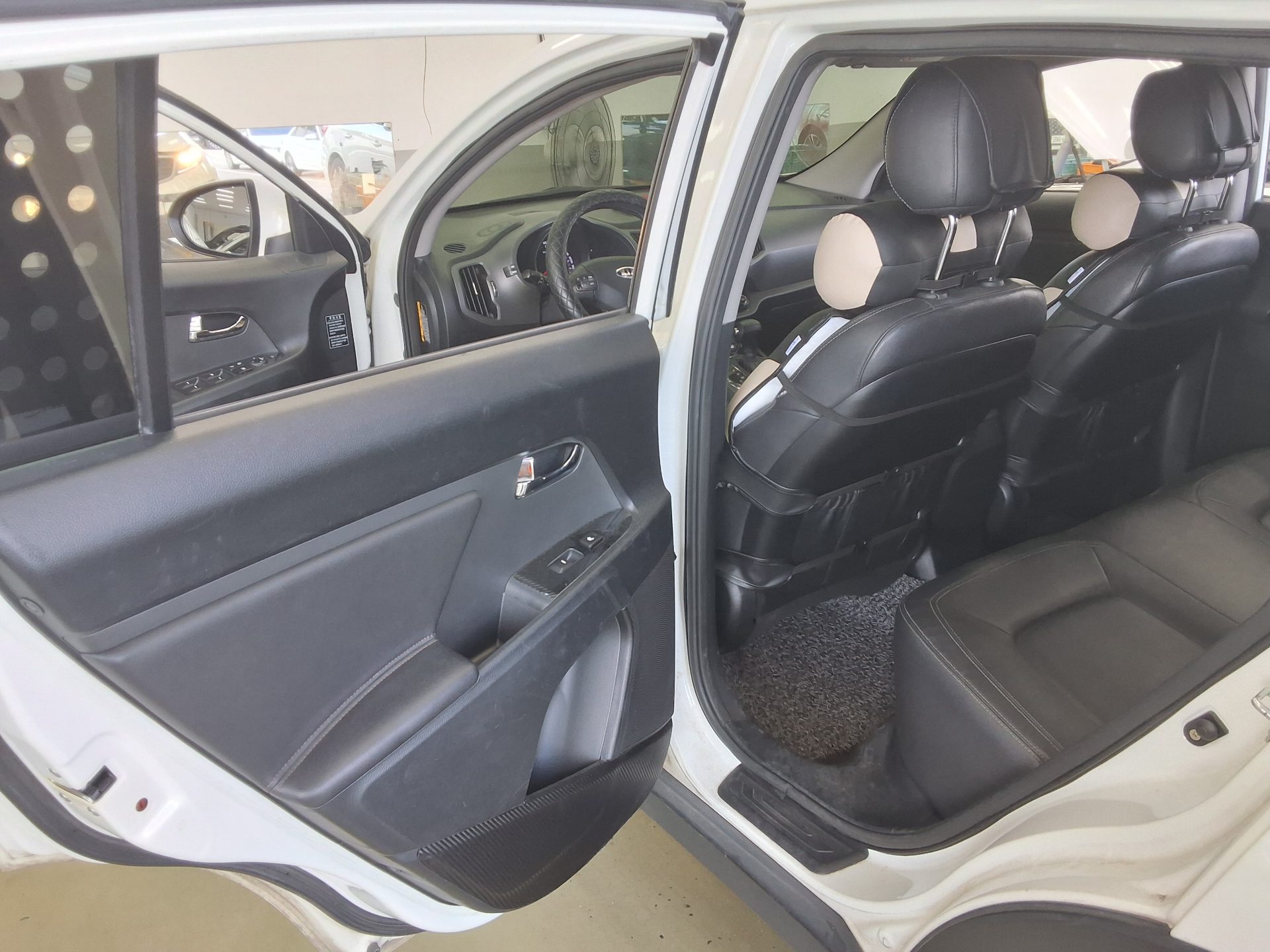 2012 - kia sportage
