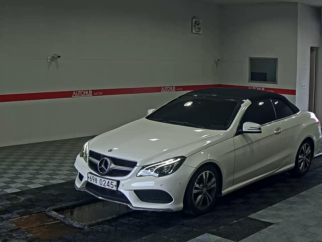 MERCEDES-BENZ CLASS (4TH GEN) CABRIOLET E200
