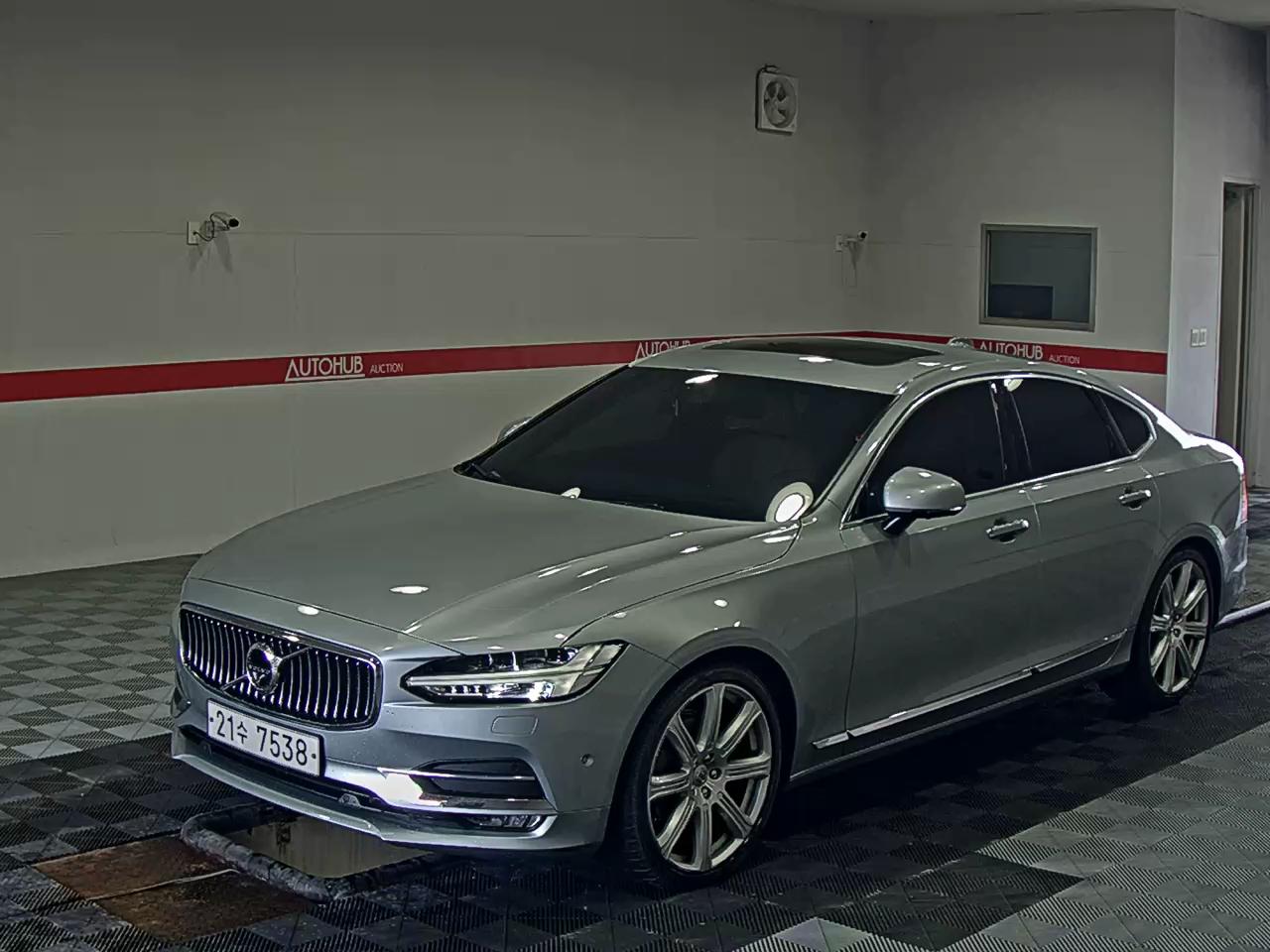 2018 - volvo s90