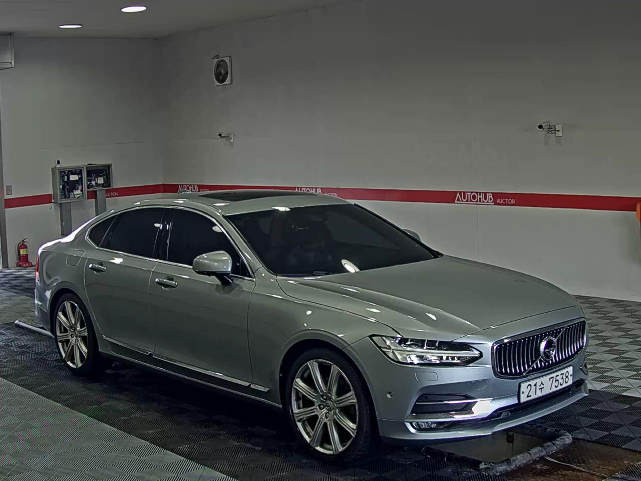 2018 - volvo s90
