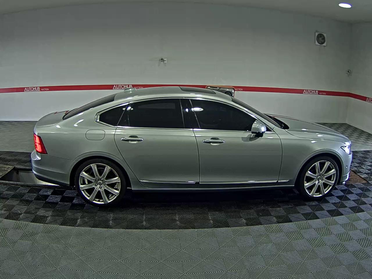 2018 - volvo s90
