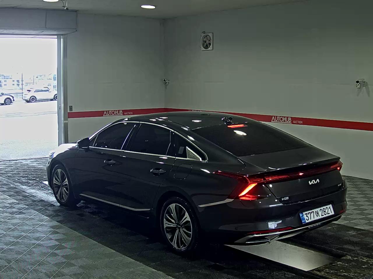 2022 - kia k8