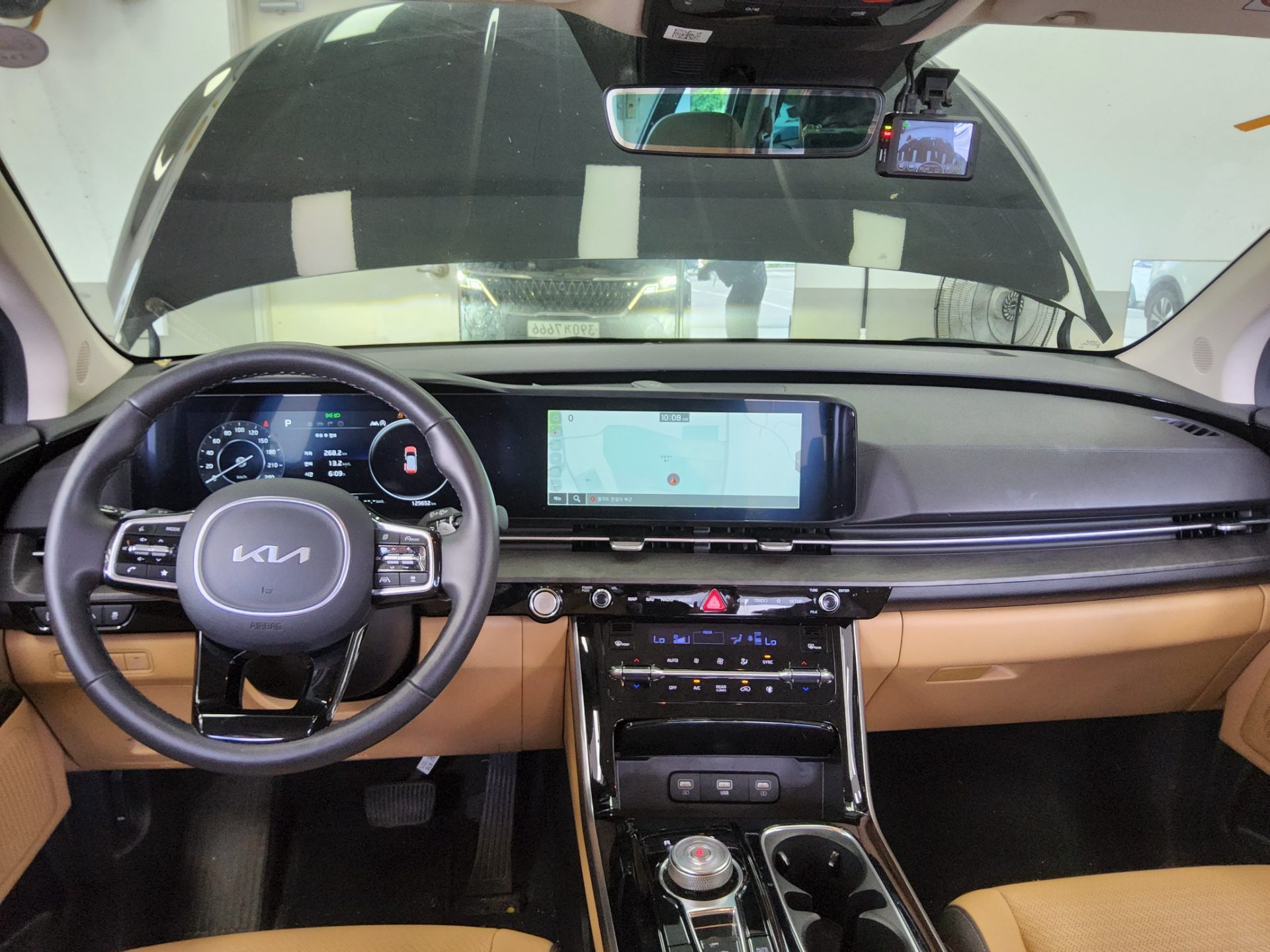 2023 - kia carnival