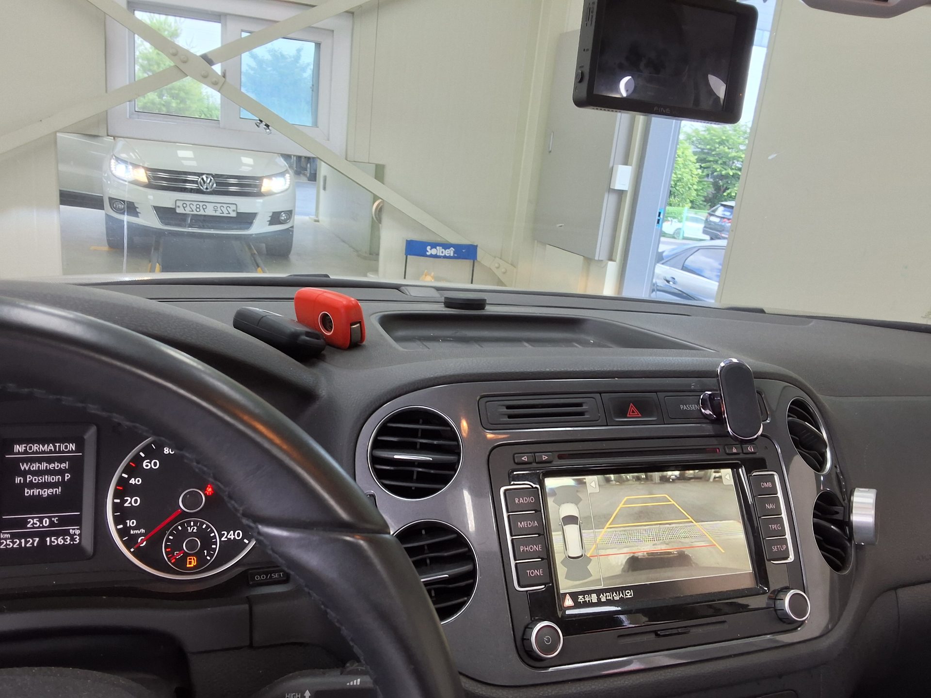 2013 - volkswagen tiguan