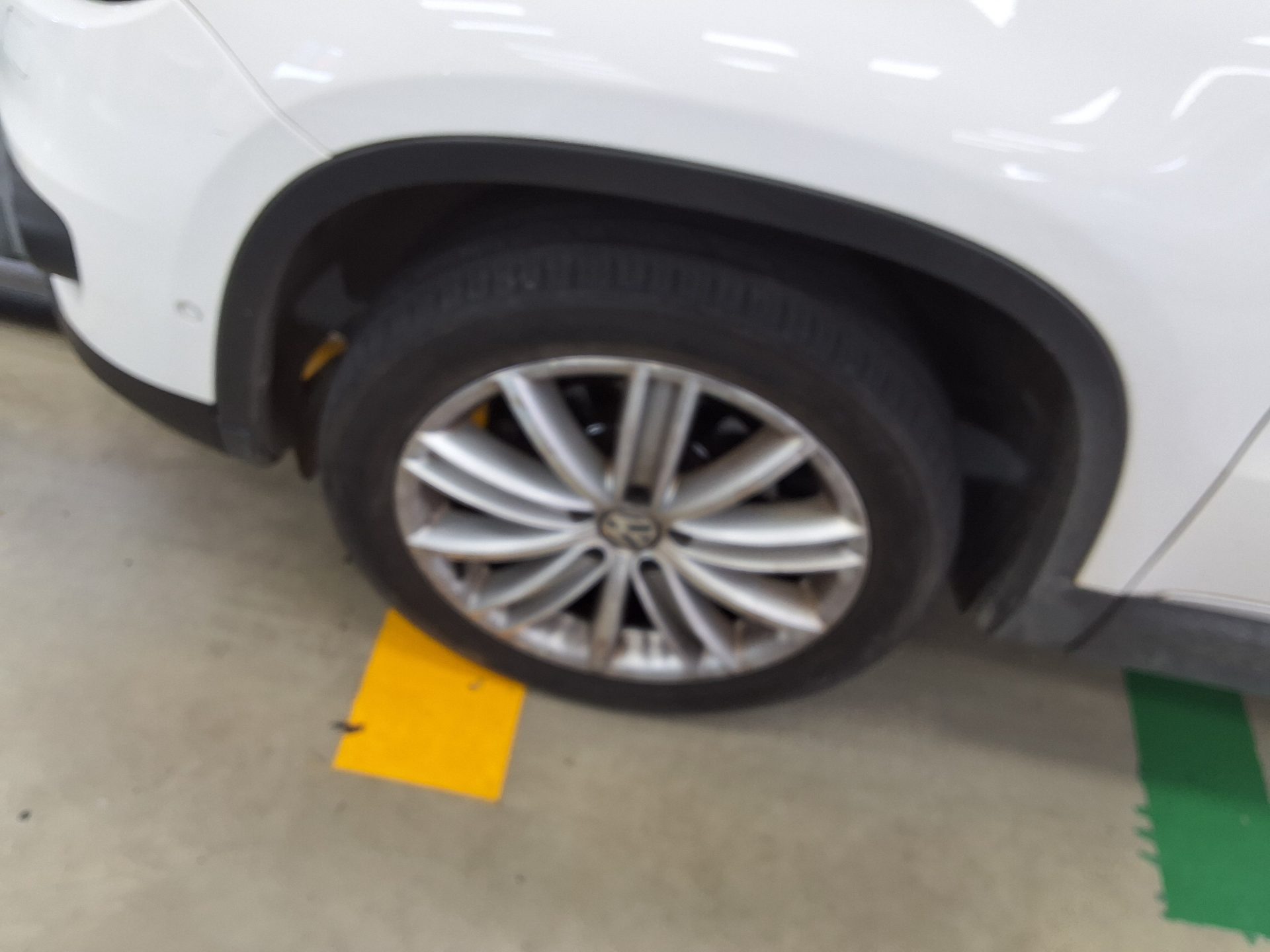 2013 - volkswagen tiguan