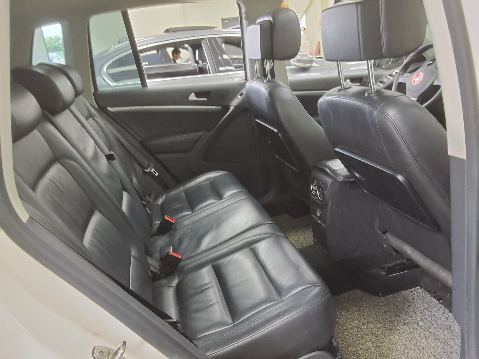 2013 - volkswagen tiguan