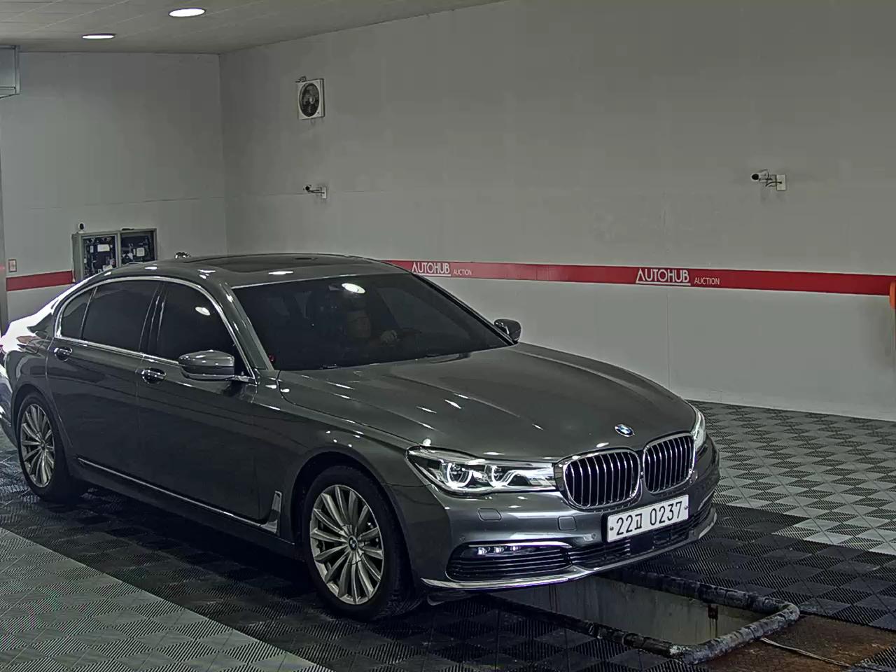 2016 - bmw m7