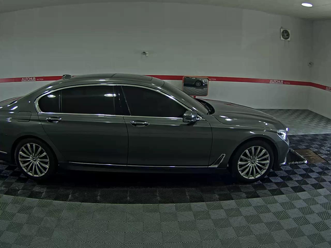 2016 - bmw m7