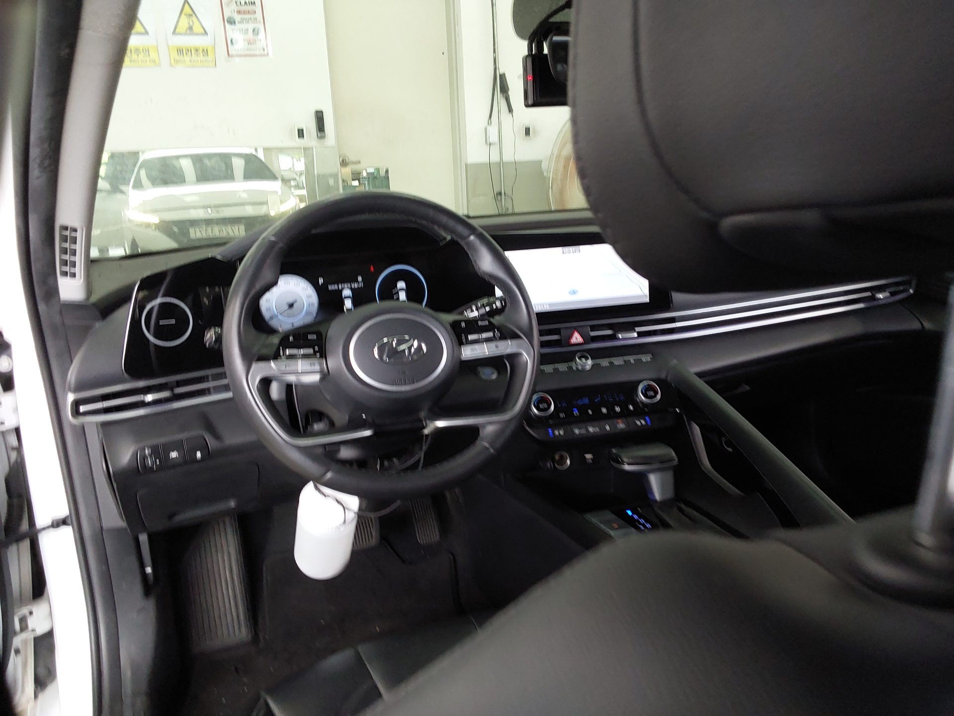 2023 - hyundai avante