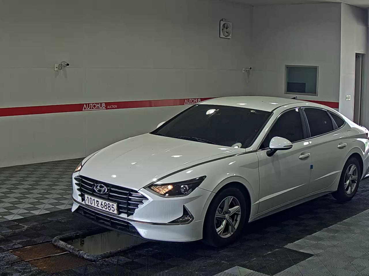 HYUNDAI SONATA (DN8) RENTAL CAR