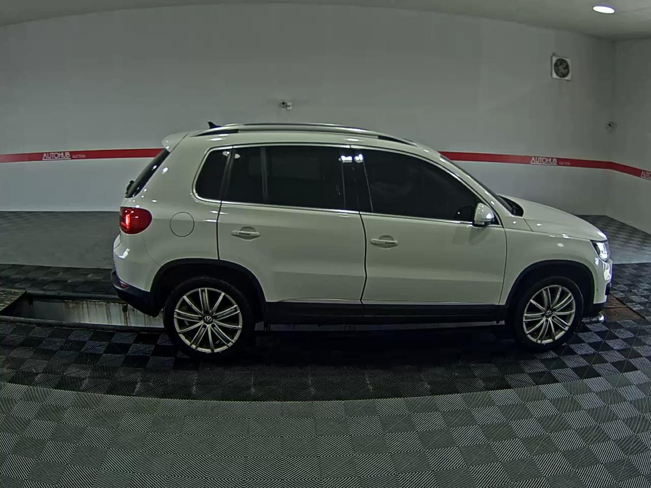 2013 - volkswagen tiguan