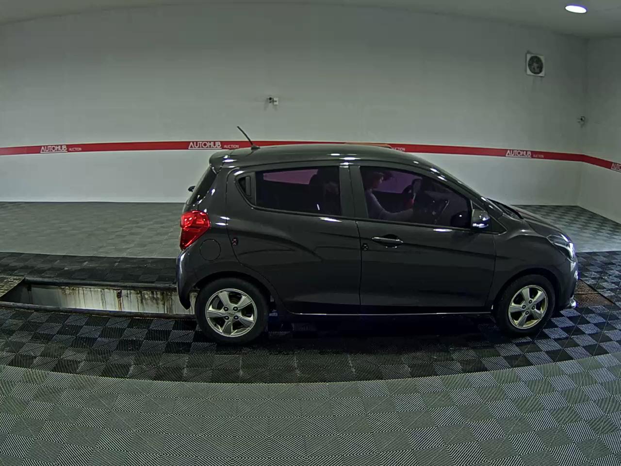 2016 - chevrolet spark
