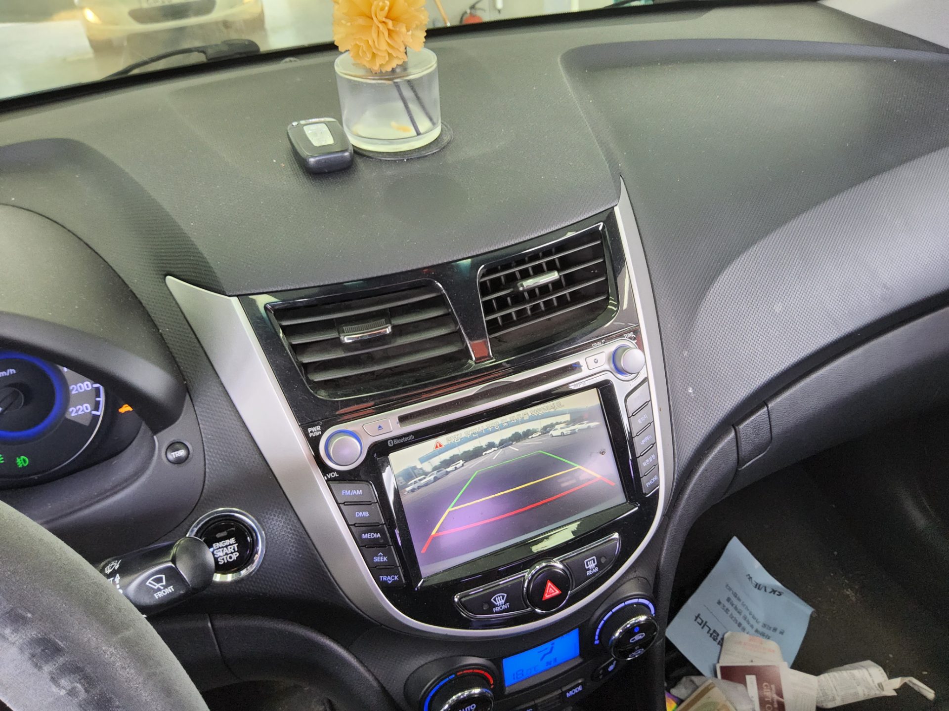 2014 - hyundai accent