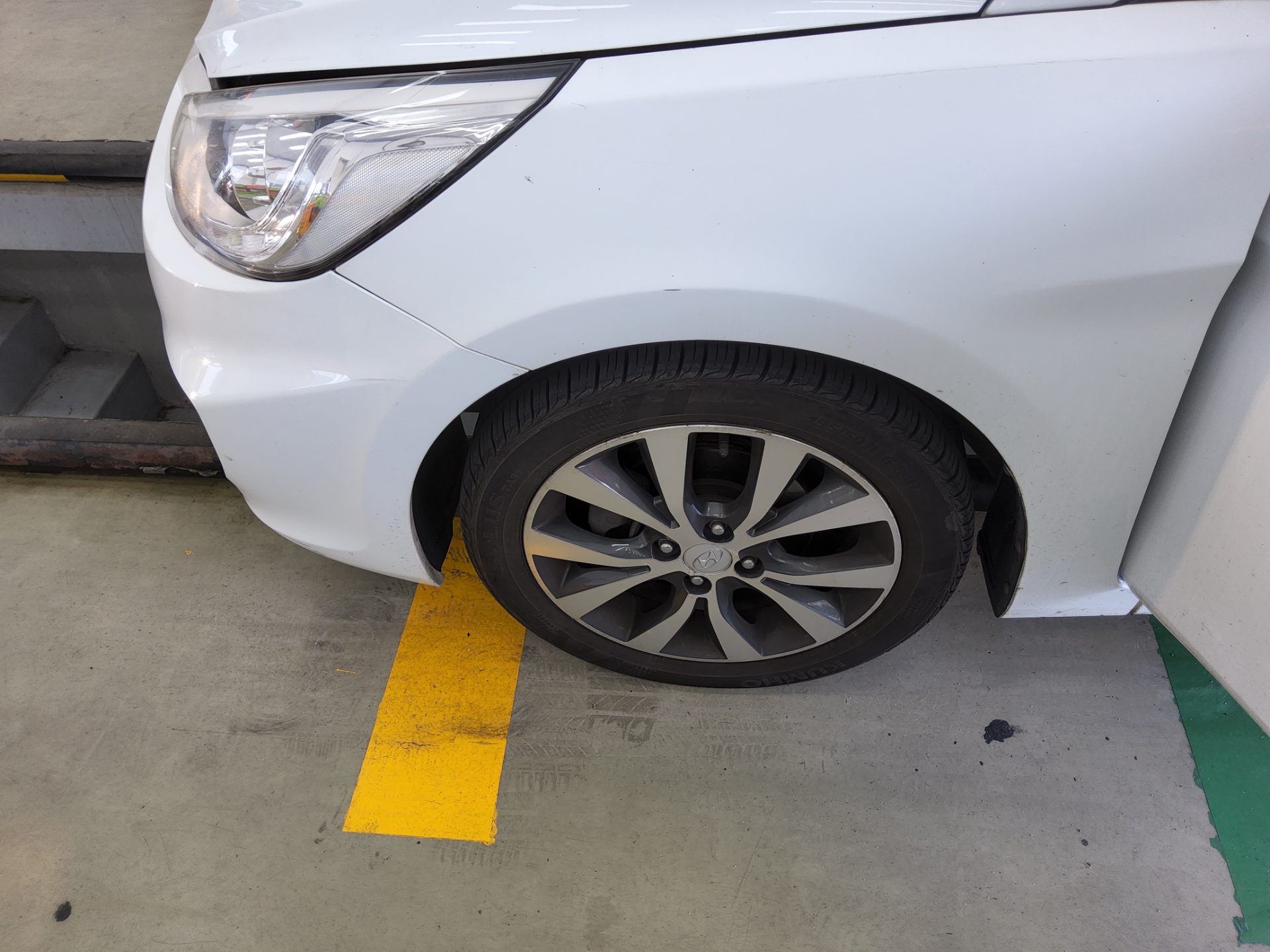 2014 - hyundai accent