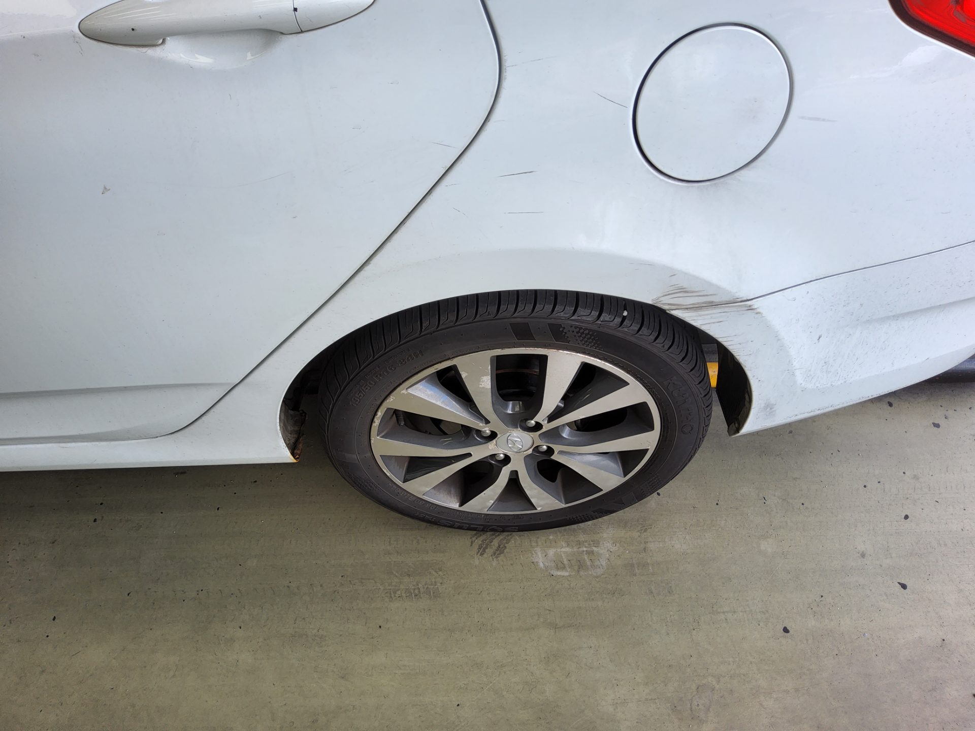 2014 - hyundai accent