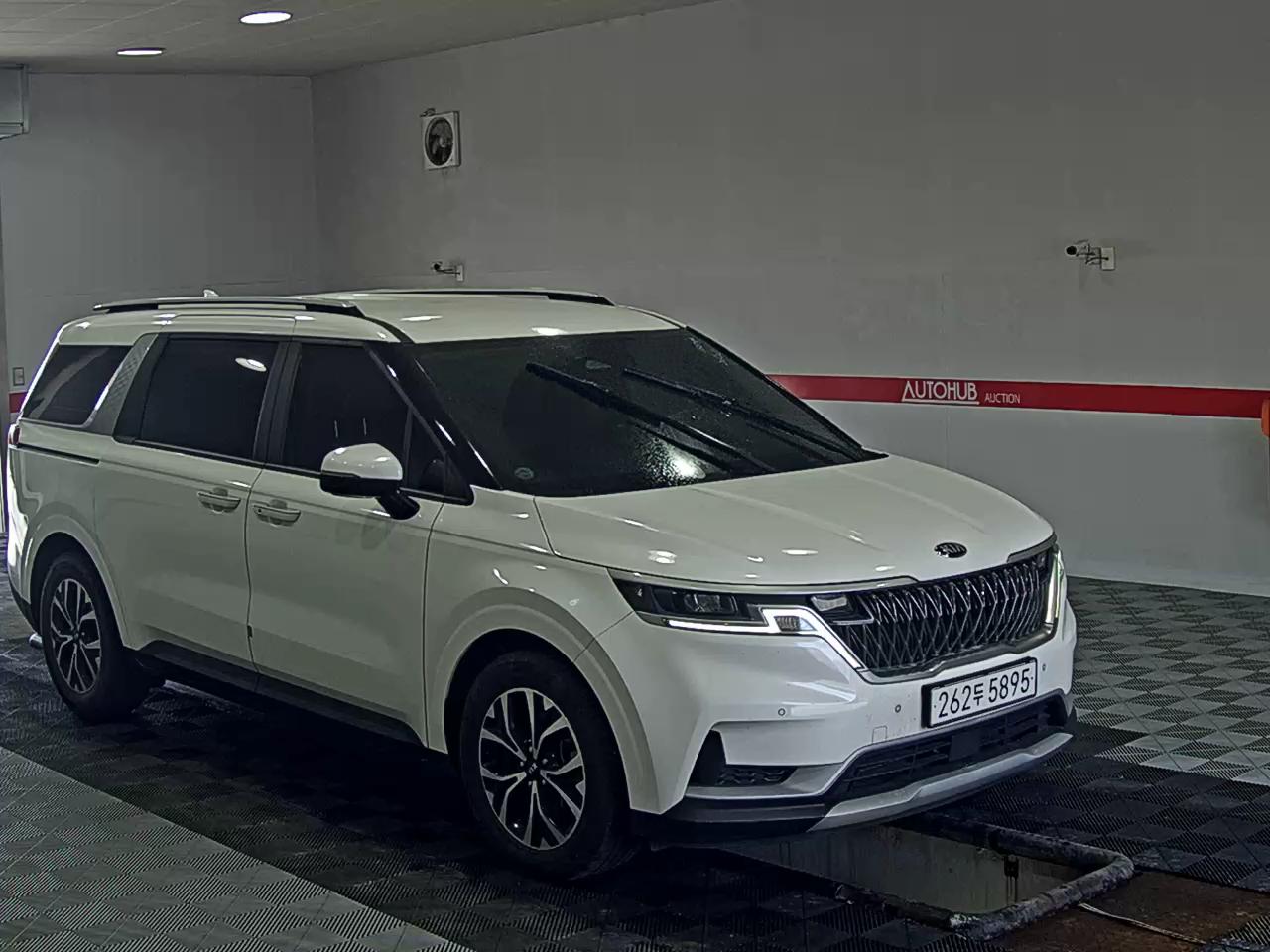 2021 - kia carnival