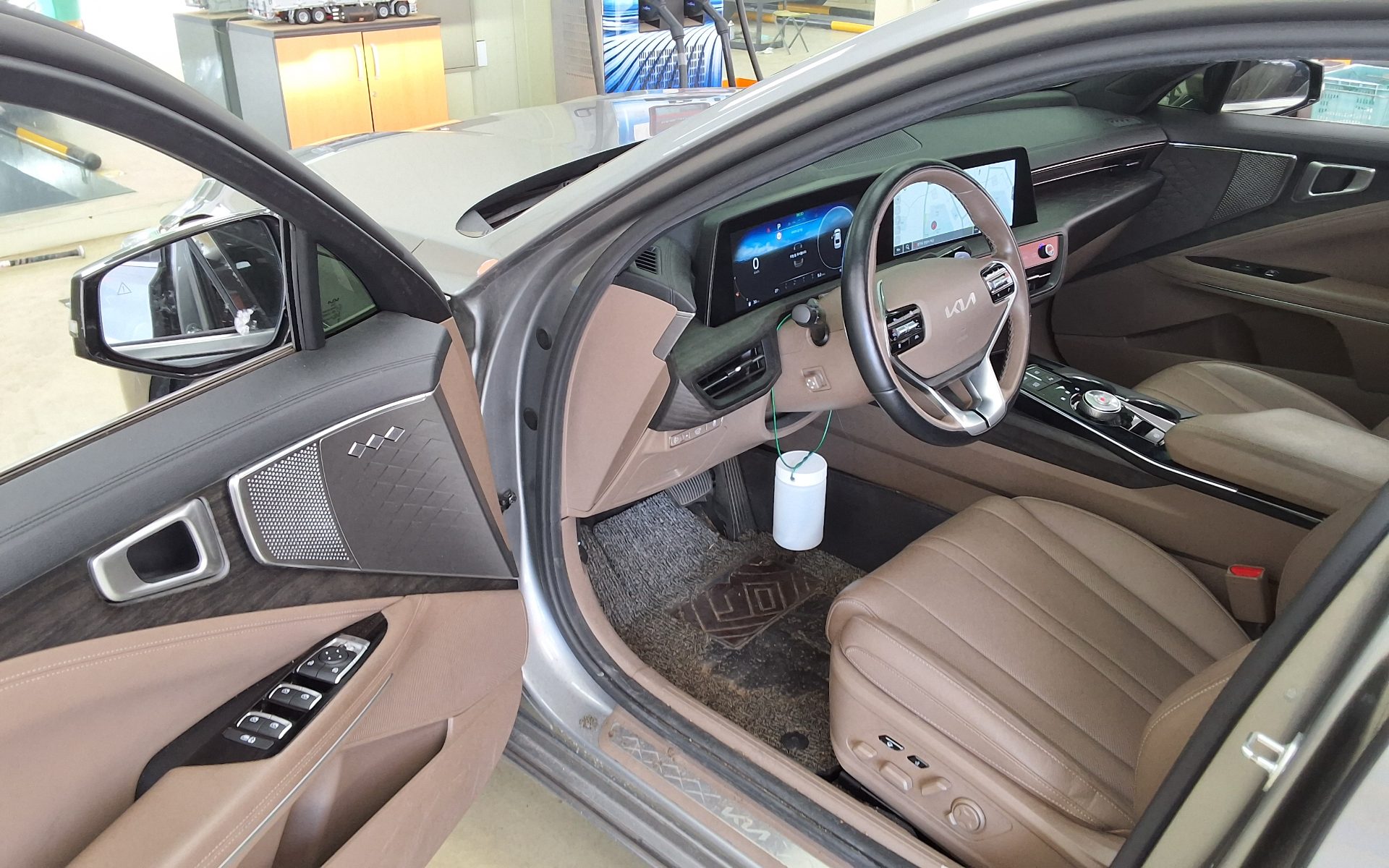 2022 - kia k8