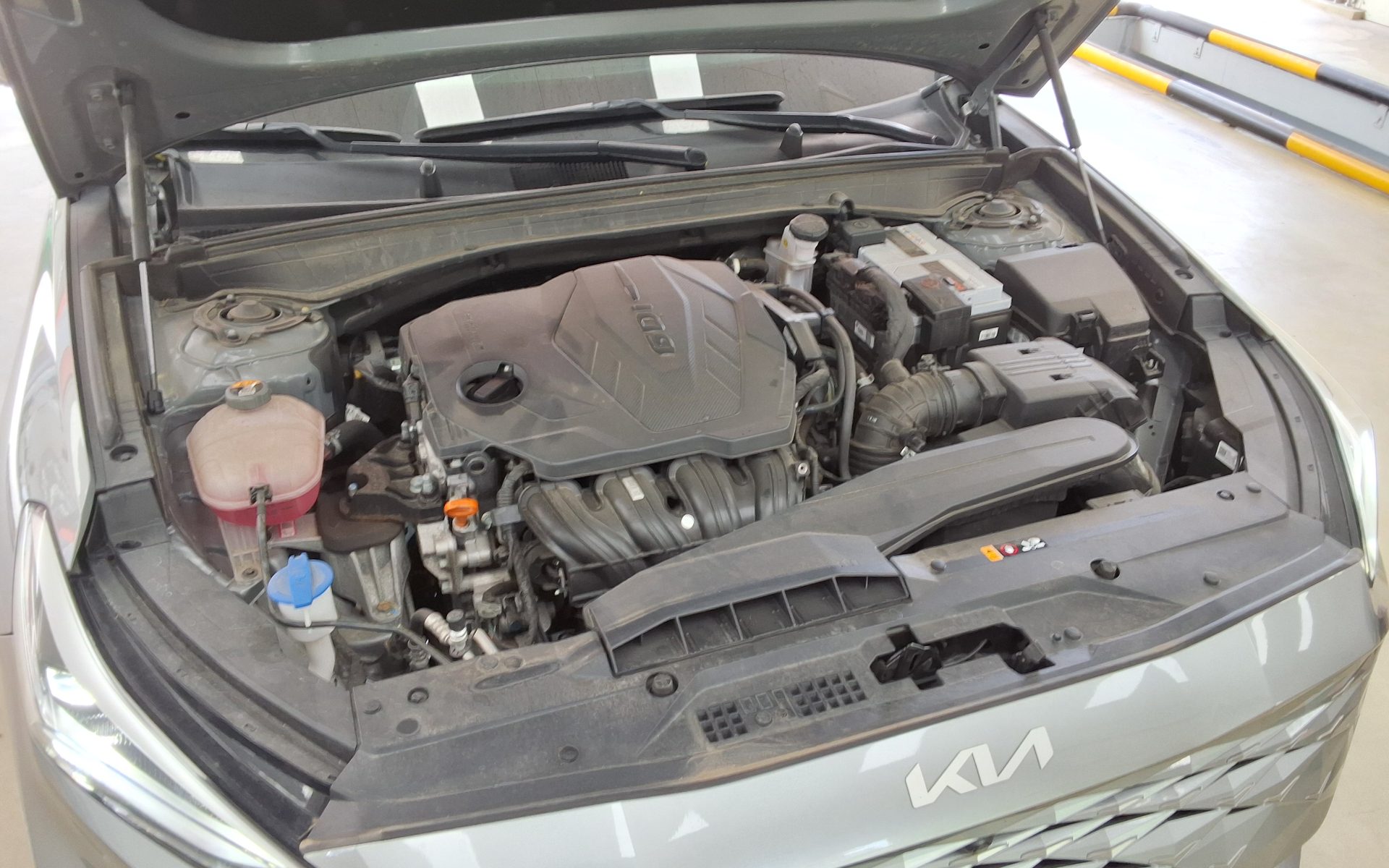 2022 - kia k8