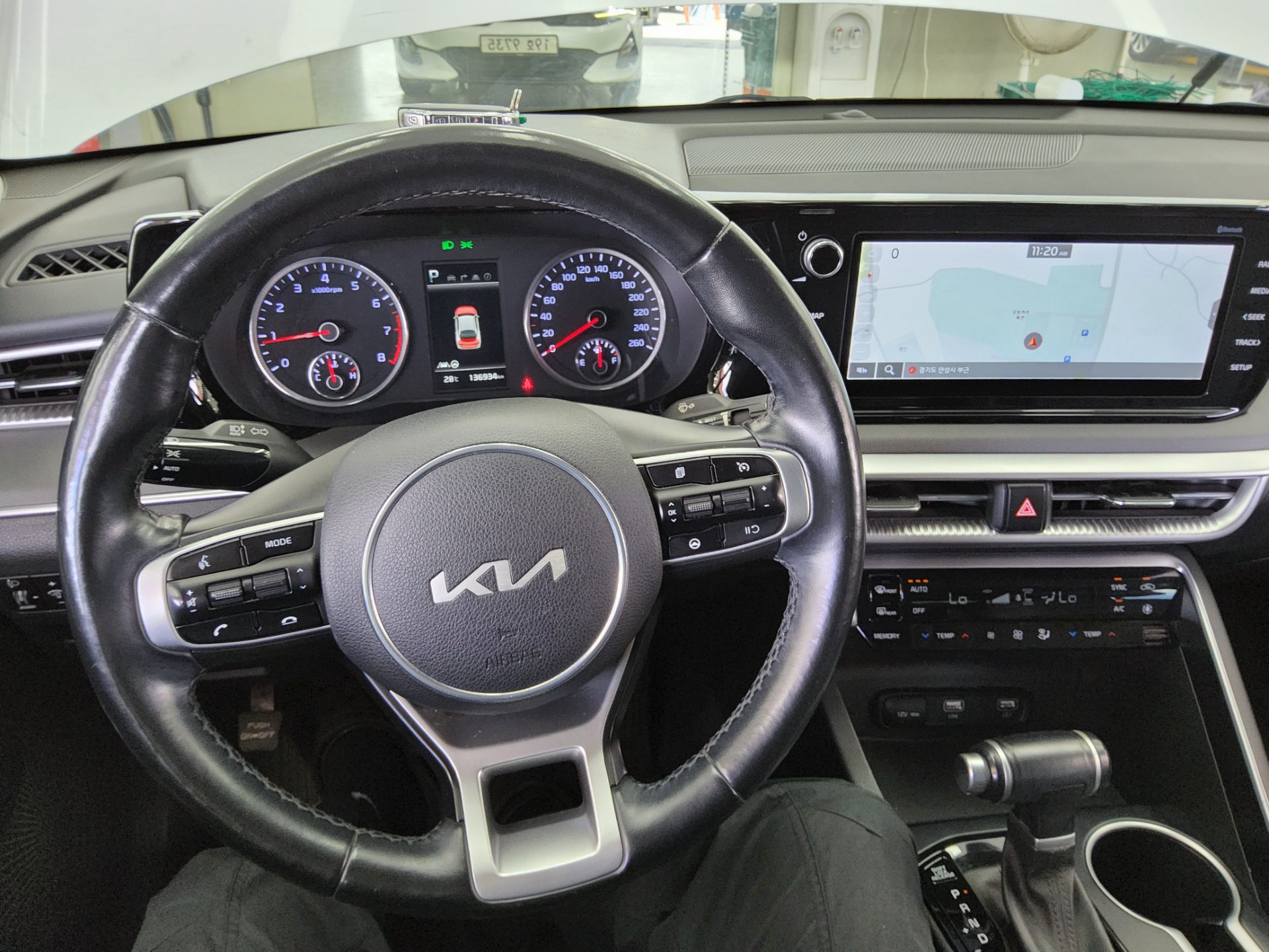 2022 - kia k5