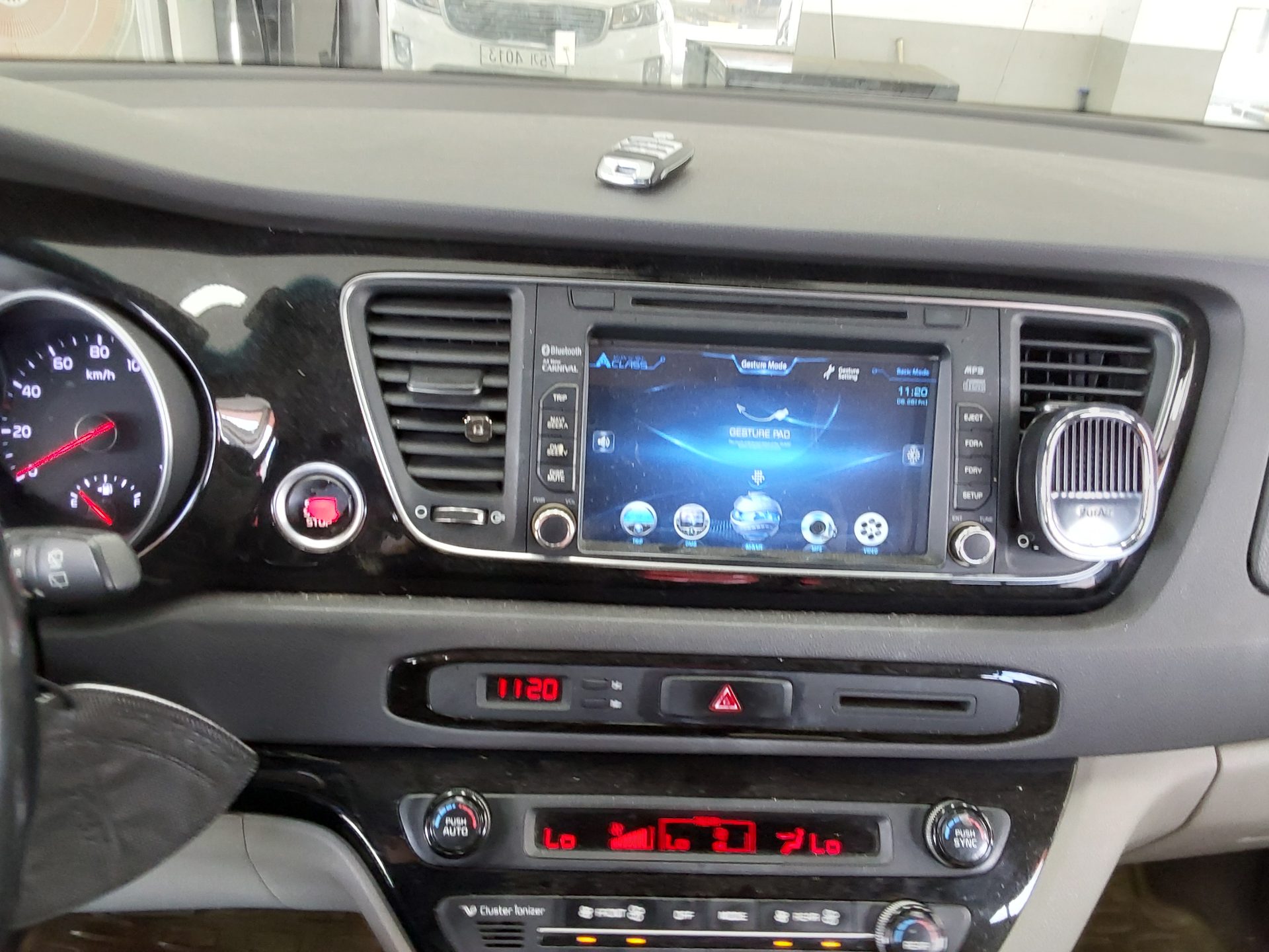 2015 - kia carnival