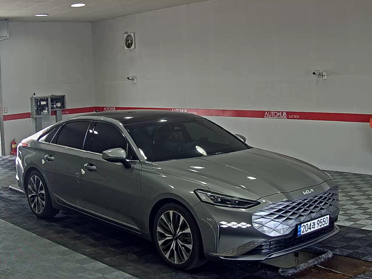 2022 - kia k8