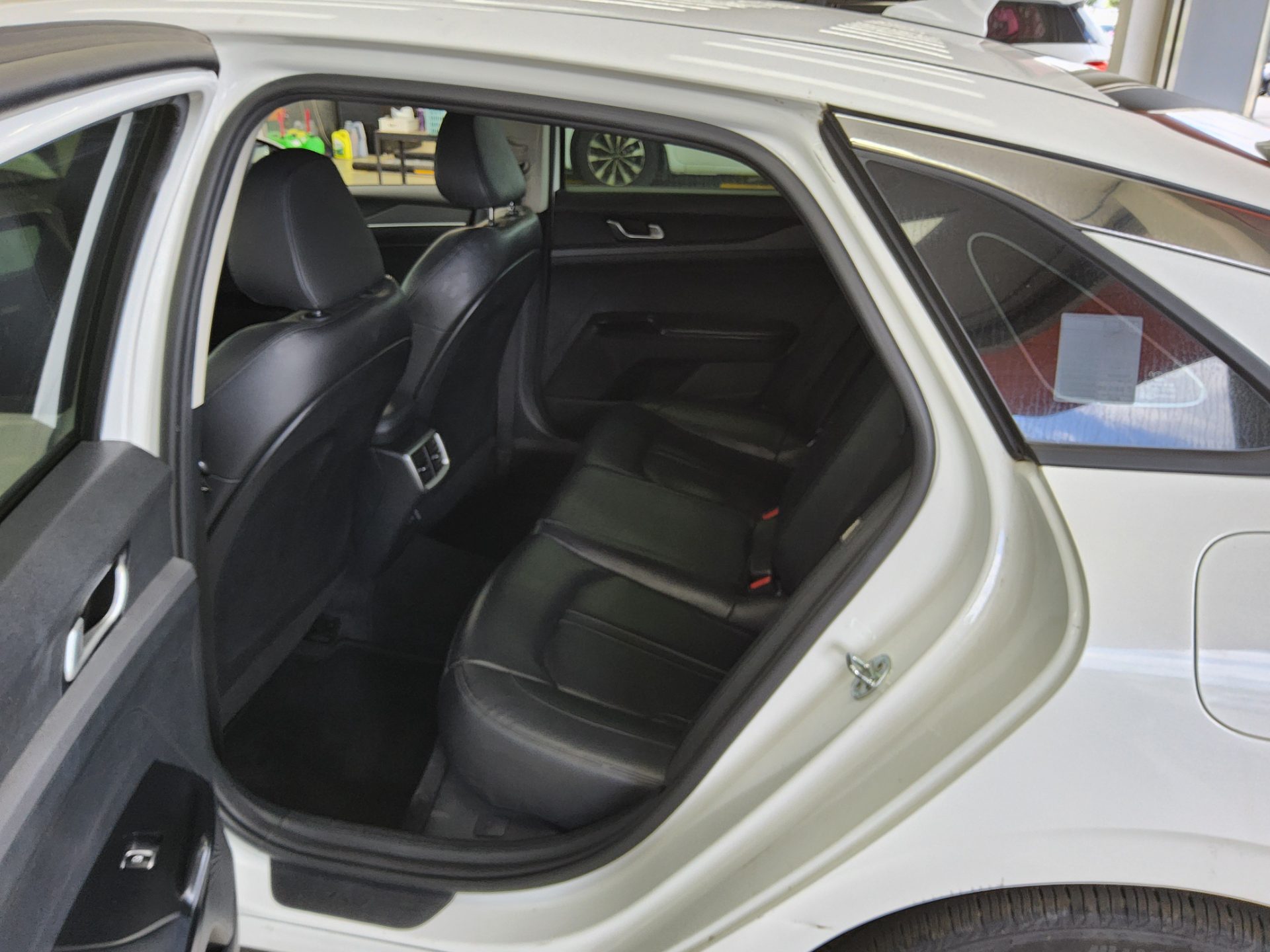 2022 - kia k5