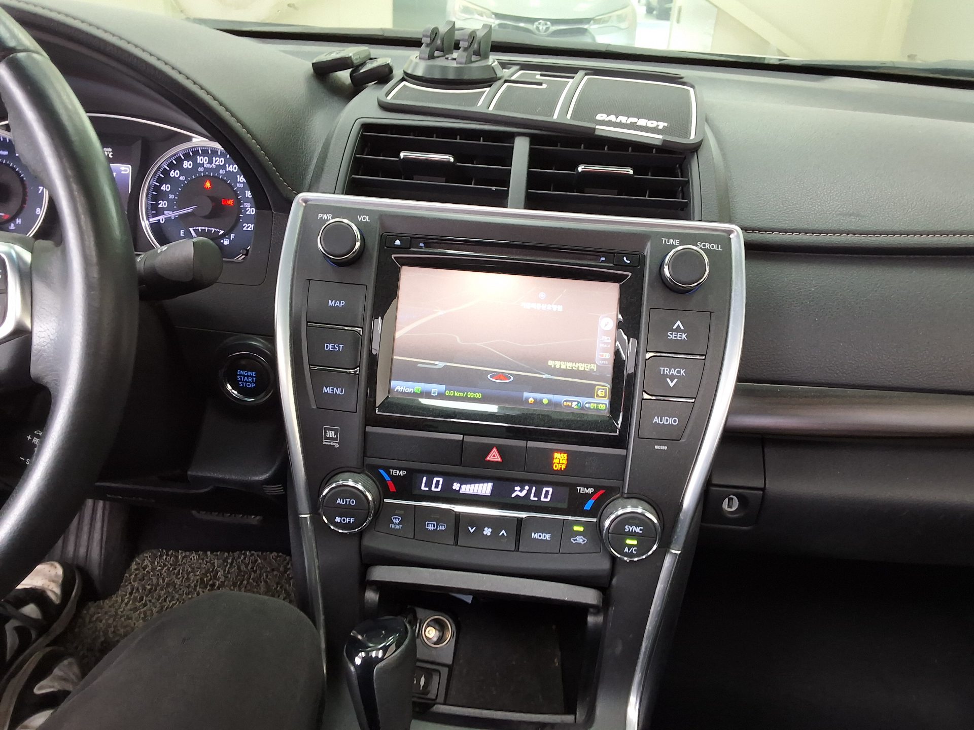 2015 - toyota camry