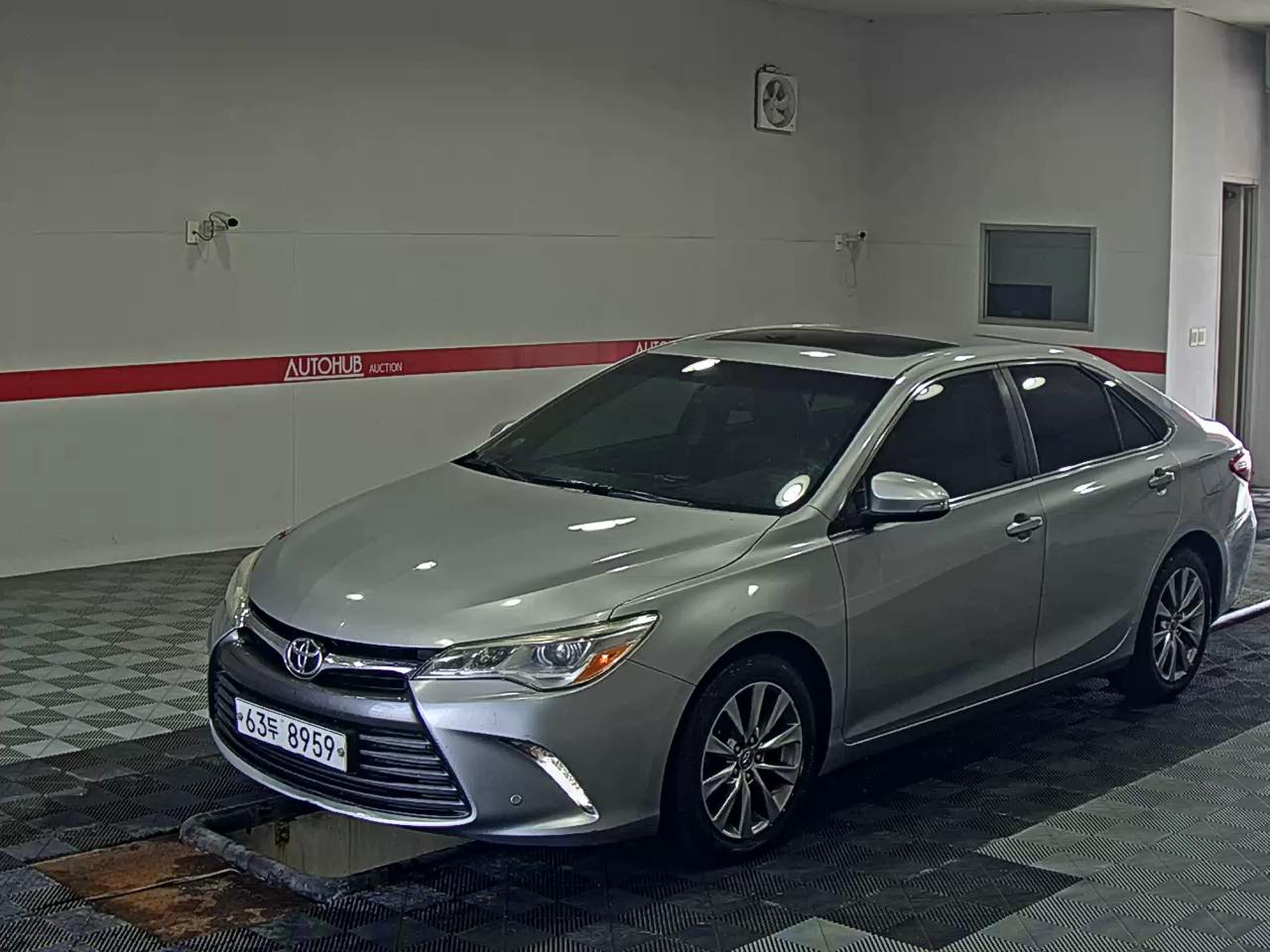 2015 - toyota camry