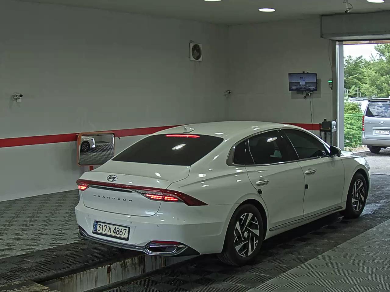 2020 - hyundai grandeur