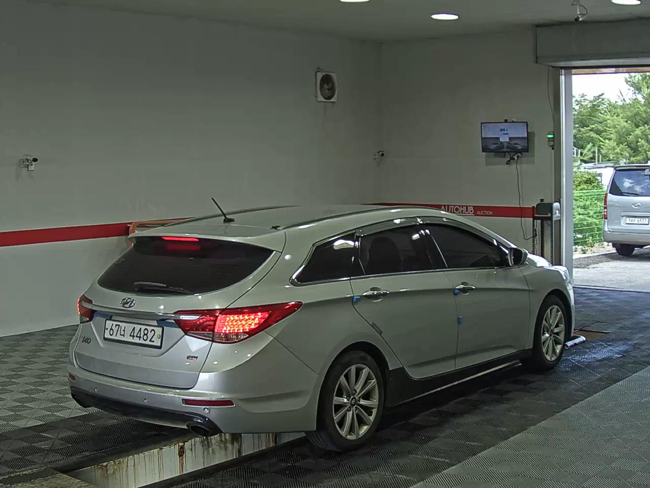 2012 - hyundai i40