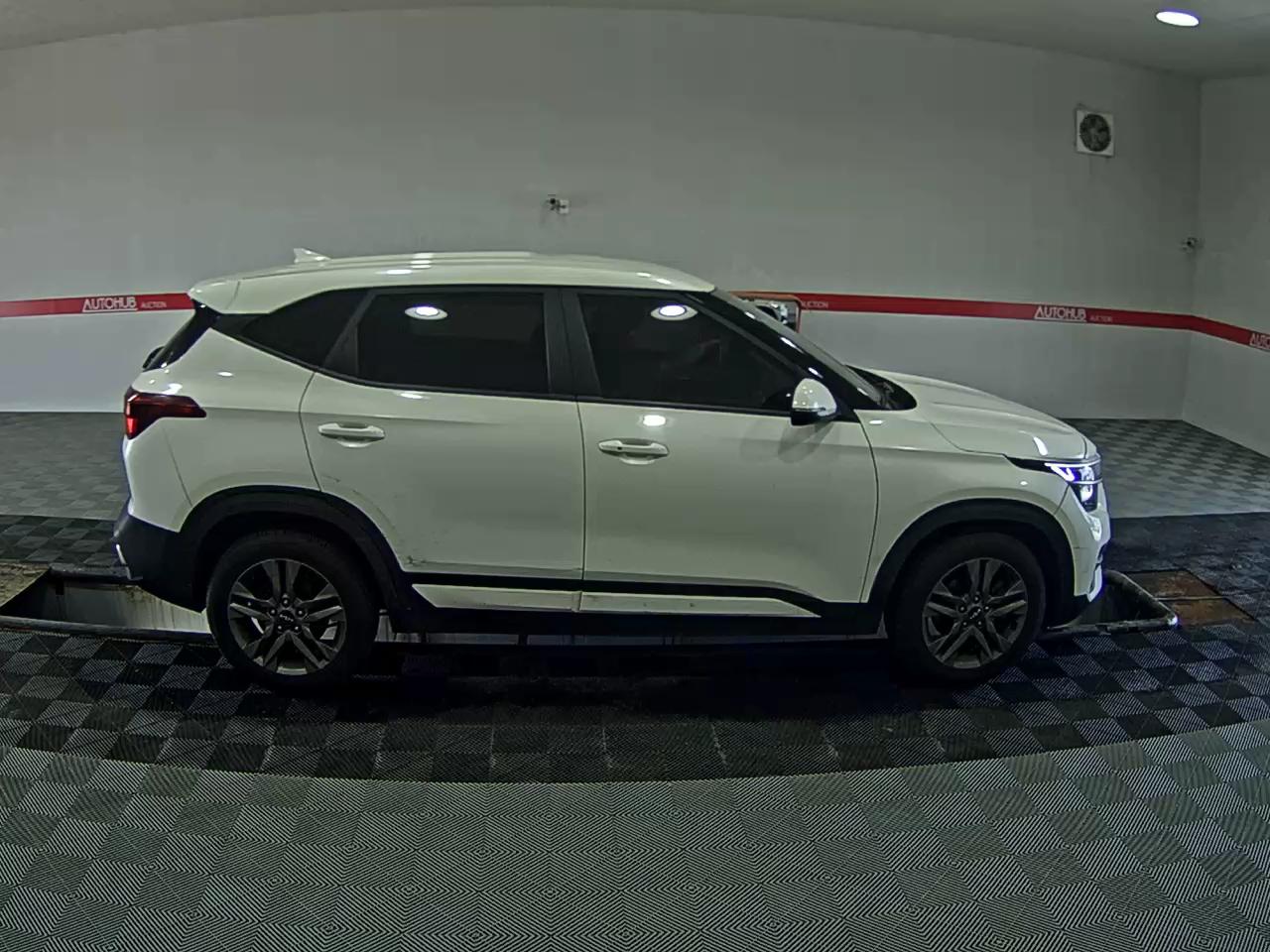 2022 - kia seltos